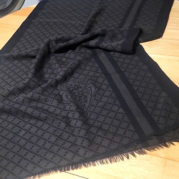 GUCCI 100%WOOL SCARF - Picture 3 of 8